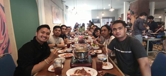 Acara Makan Bersama Tim Emporio Architect Bali di Gopang Renon