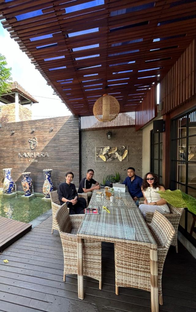 Kunjungan dan Meeting Tim Emporio Architect ke Owner Kanhara Pramana Ubud