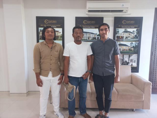 Meeting Klien Bapak Made Antara di Kantor Bali