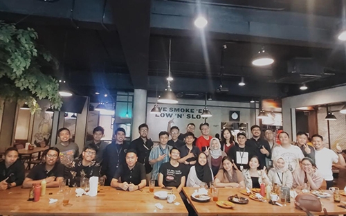 Tim Emporio Architect Jakarta Makan Bersama di Holy Smoke