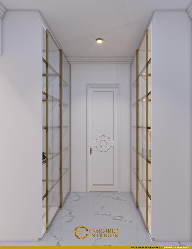 Desain Walk In Closet Rumah Klasik 2.5 Lantai Bapak JTA di Jakarta Selatan