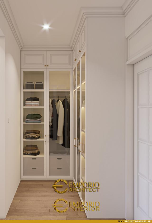 Desain Walk In Closet Rumah Klasik 3 Lantai Bapak FJR di Tangerang