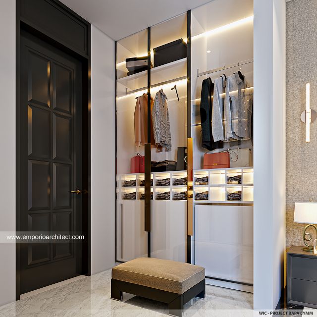 Desain Walk In Closet Rumah Mediteran Klasik 2 Lantai Bapak YMM di Jakarta