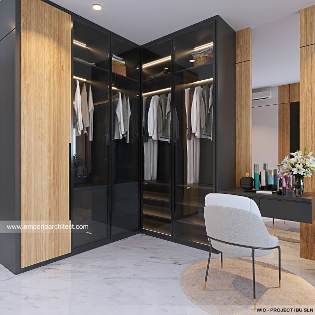 Desain Walk In Closet Rumah Modern 2 Lantai Ibu SLN di Denpasar, Bali