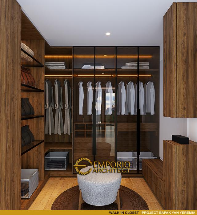 Desain Walk In Closet Rumah Modern 2 Lantai Bapak YYM di BSD, Tangerang Selatan, Banten