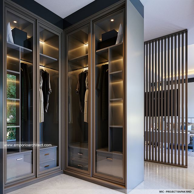 Desain Walk In Closet Rumah Modern 2 Lantai Bapak RND di Depok