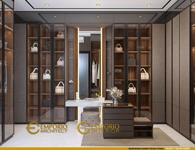 Desain Wardrobe Kamar Tidur Utama Rumah Modern 2 Lantai Bapak Erwin di Makassar