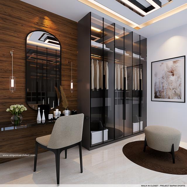 Desain Walk In Closet Rumah Modern 2.5 Lantai Bapak SYF di Jakarta Timur