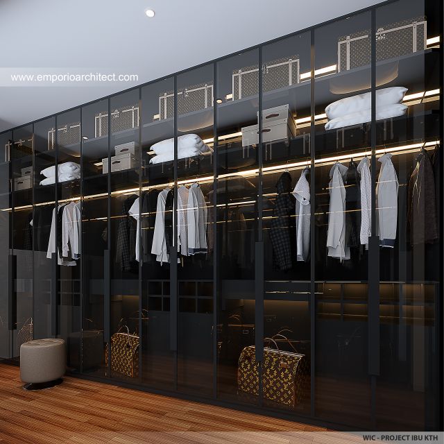 Desain Walk In Closet Rumah Modern 3 Lantai Ibu KTH di Jepara, Jawa Tengah