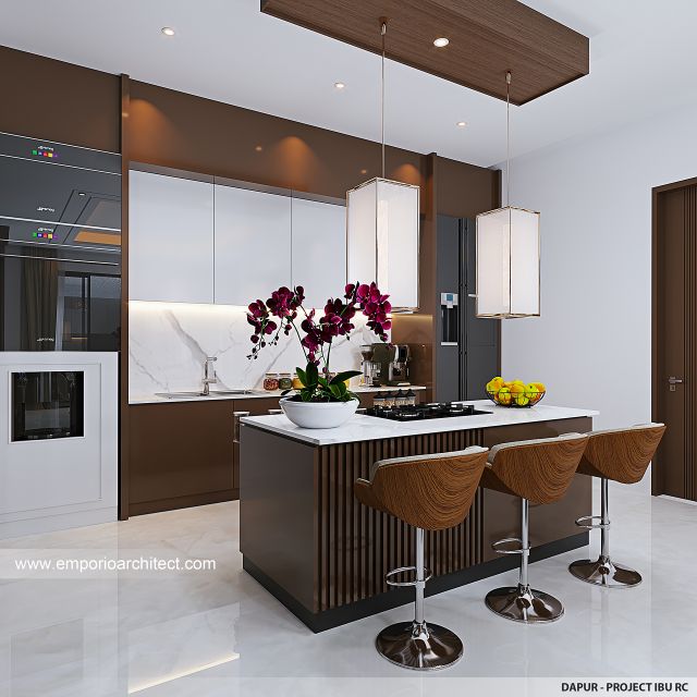 Desain Dapur Rumah Modern 3 Lantai Ibu RC di Alam Sutera, Tangerang