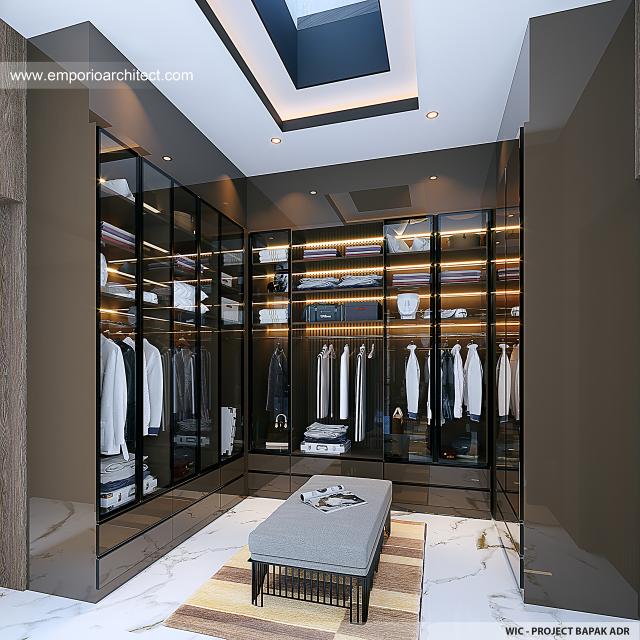 Desain Walk In Closet Rumah Modern 3 Lantai Bapak ADR di Jakarta