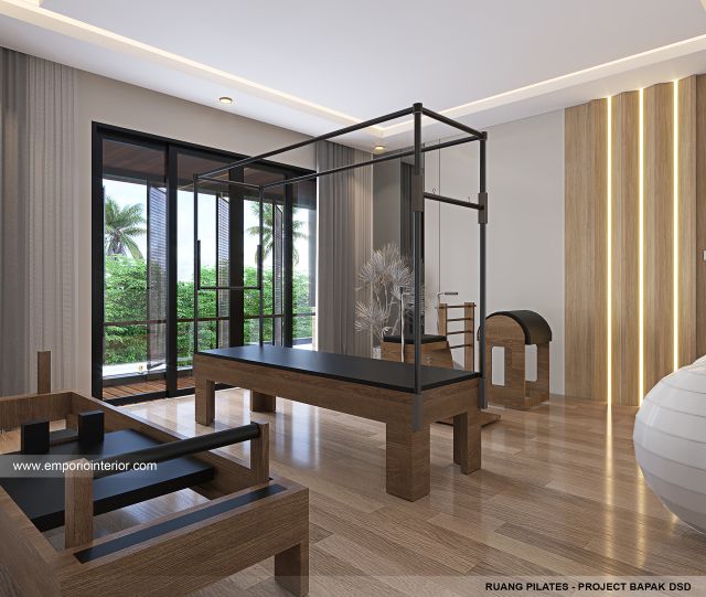 Desain Ruang Pilates Rumah Modern 3 Lantai Bapak DSD 1931 di Jakarta Barat