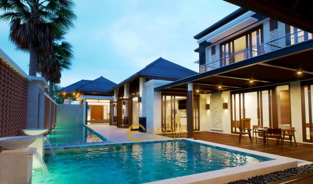 Desain Rumah Villa Bali 2 Lantai Bapak Bambang di Jakarta